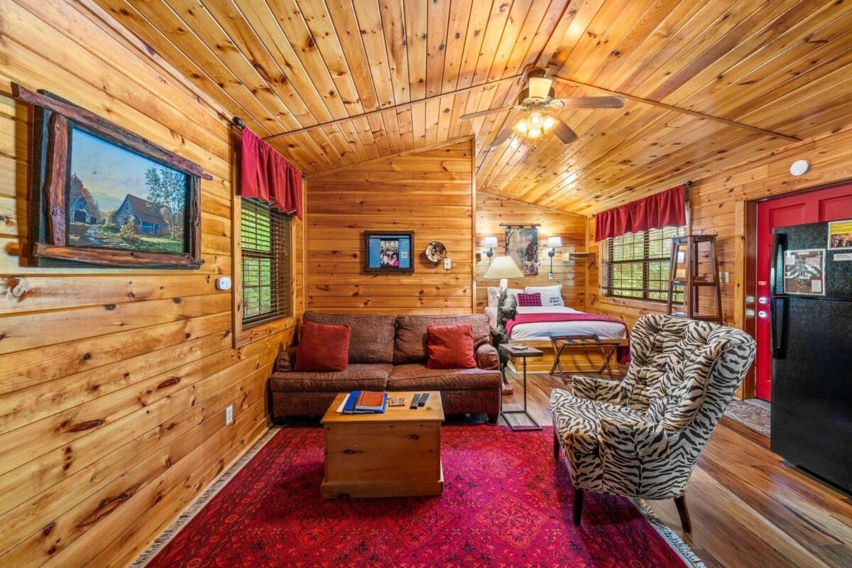 Cabin 5 Studio Cabin With Hot Tub, Water View And Fire Pit Vila Sevierville Exterior foto